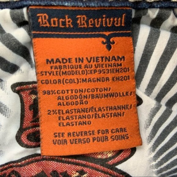 🤘NeW🎸 ROCK REVIVAL MAGNOR EASY SHORTS Size 28 - Picture 8 of 16